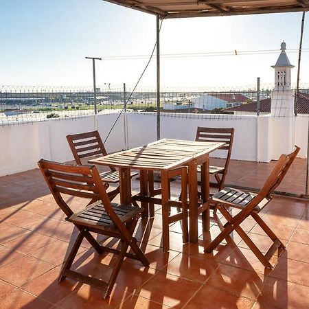 Blife Marya Private Rooms - Airport Stay Distretto di Distretto di Faro Esterno foto