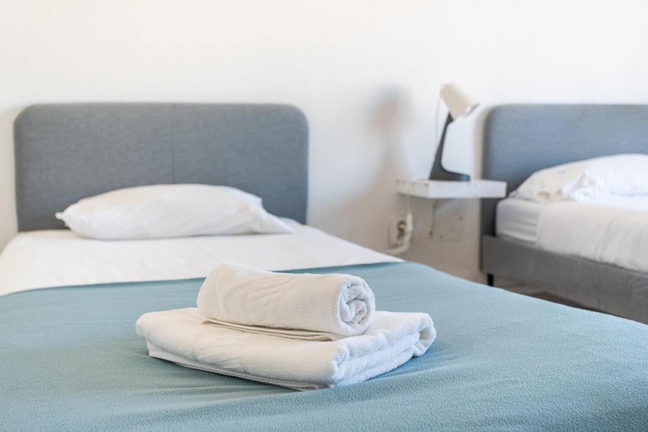 Blife Marya Private Rooms - Airport Stay Distretto di Distretto di Faro Esterno foto