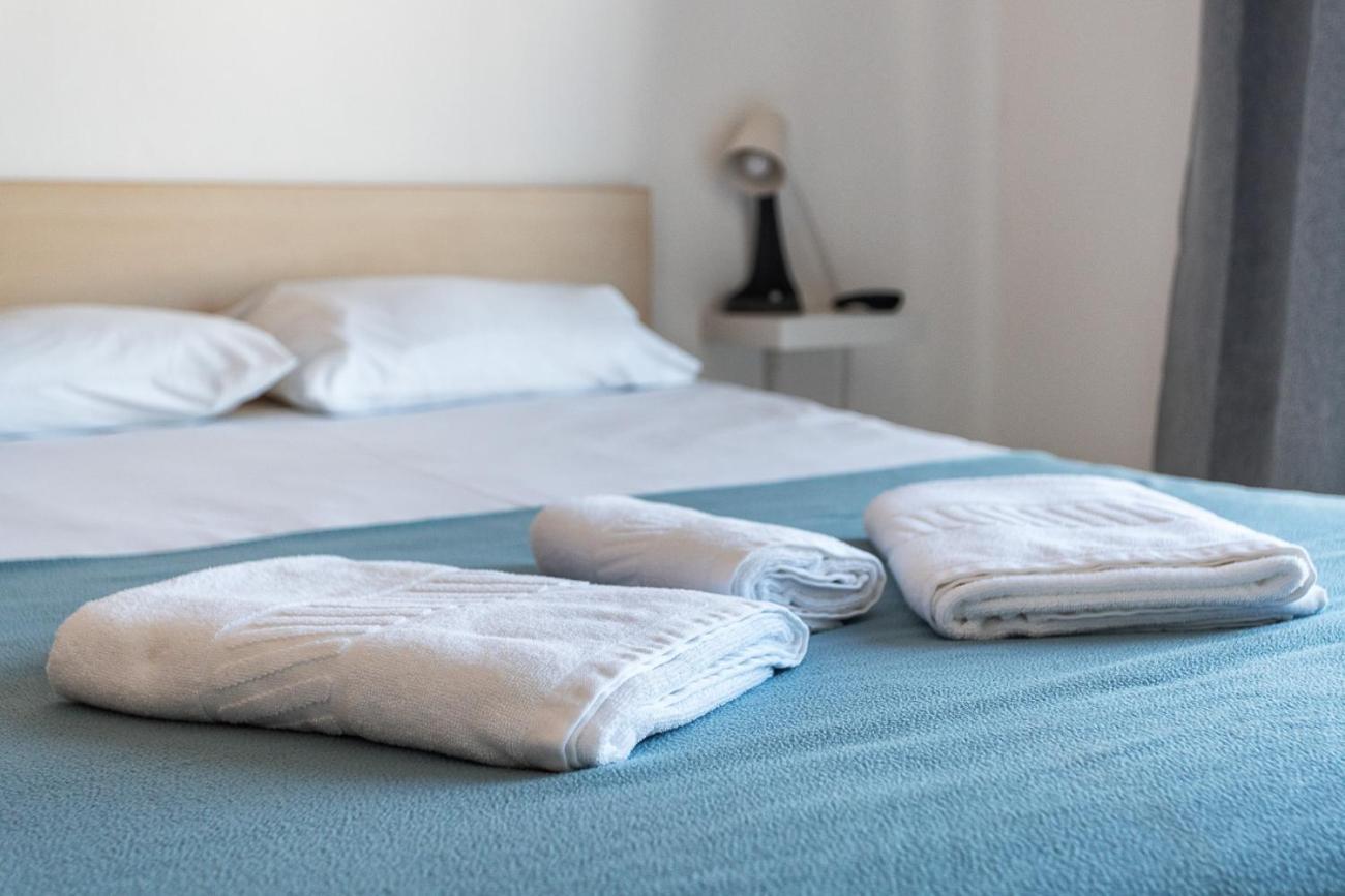 Blife Marya Private Rooms - Airport Stay Distretto di Distretto di Faro Esterno foto