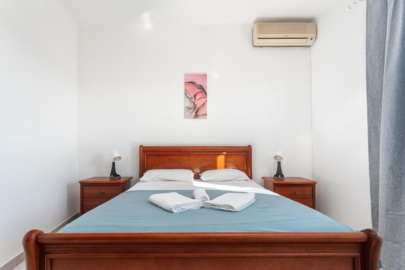 Blife Marya Private Rooms - Airport Stay Distretto di Distretto di Faro Esterno foto