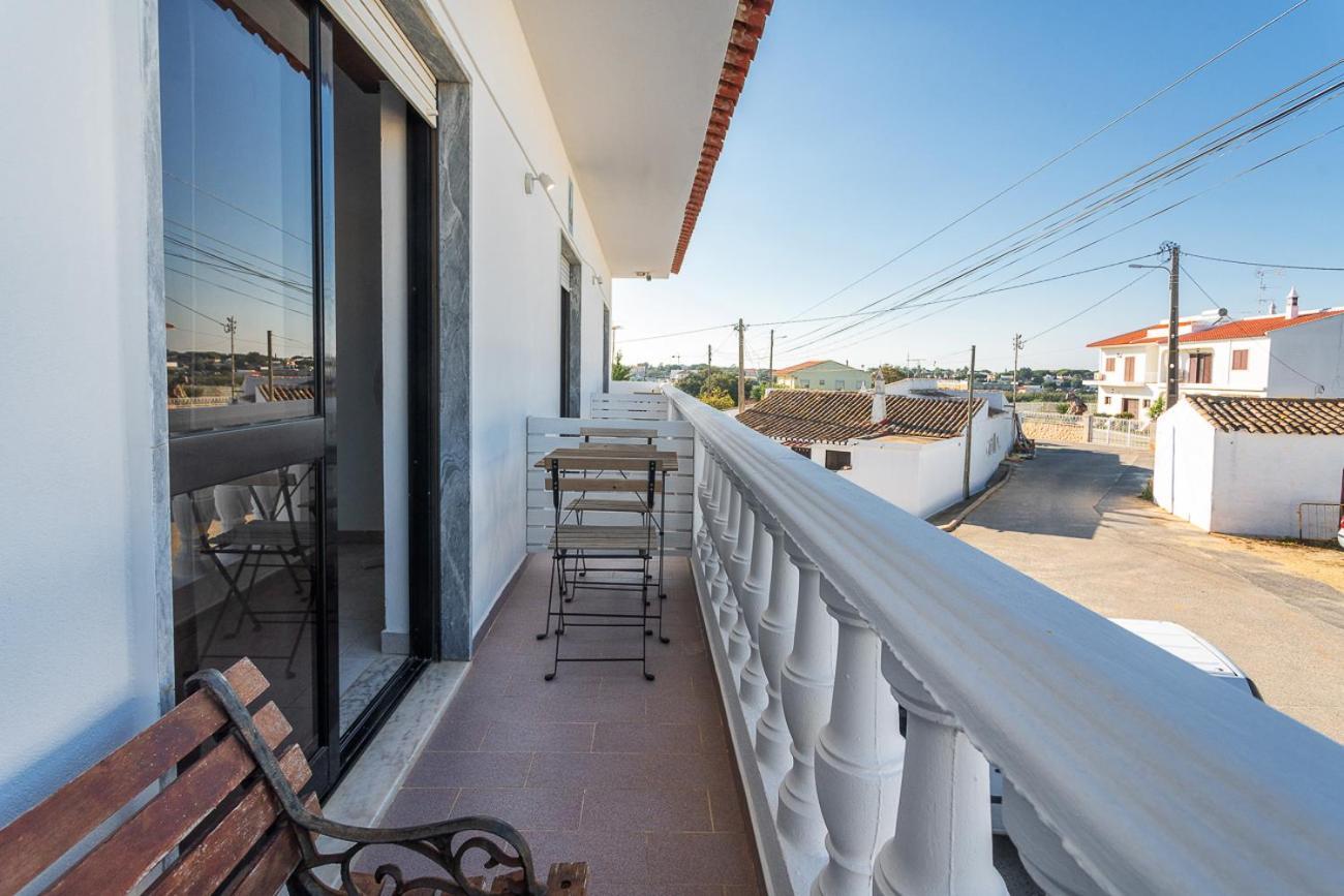 Blife Marya Private Rooms - Airport Stay Distretto di Distretto di Faro Camera foto