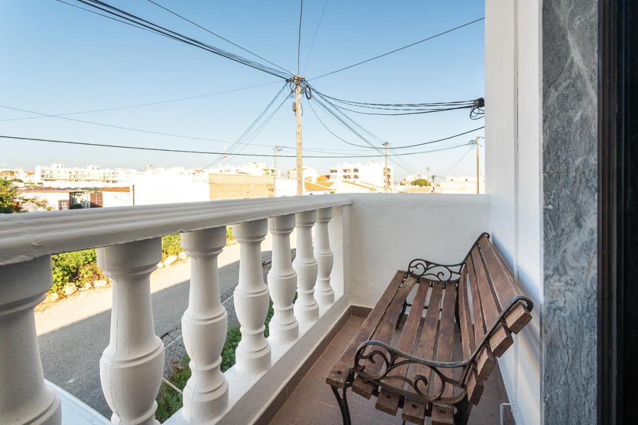 Blife Marya Private Rooms - Airport Stay Distretto di Distretto di Faro Camera foto
