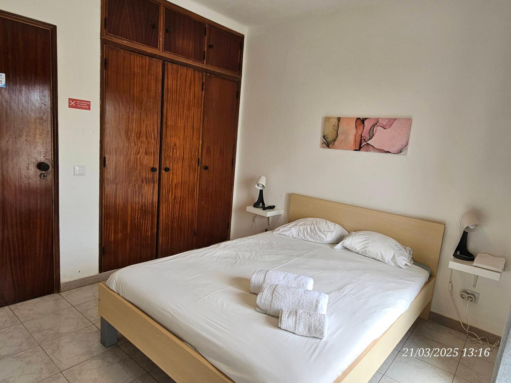 Blife Marya Private Rooms - Airport Stay Distretto di Distretto di Faro Camera foto